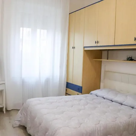 Apartment La Casa Di Piccoli Di Gabriele Martelli E Catia Pacetti - *