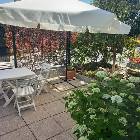 La Casa Di Piccoli Di Gabriele Martelli E Catia Pacetti - Apartment *
